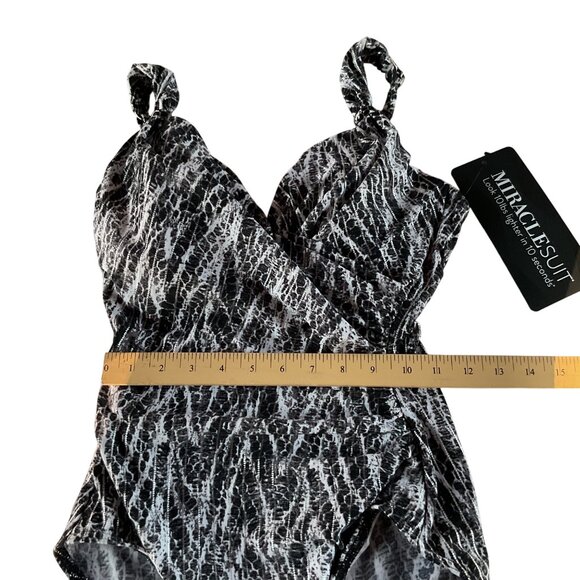 NWT Miraclesuit Chevron Python Siren 1PC Womens Swimsuit L Adjustable Straps NEW - Picture 12 of 14